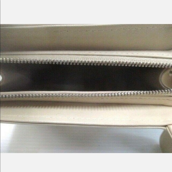 CHANEL Handbag *Rare Vintage* - Picture 6 of 8